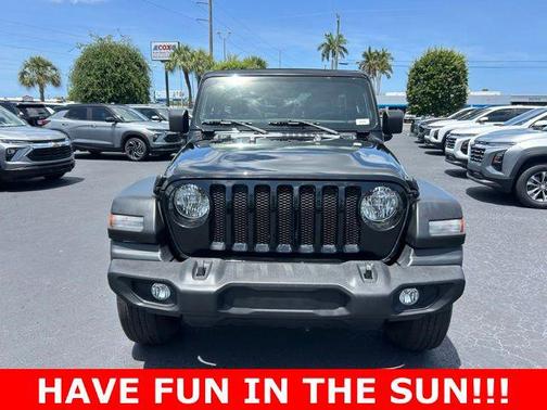 Black Clearcoat 2022 Jeep Wrangler Unlimited Sport