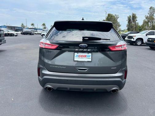 Gray Metallic 2023 Ford Edge Titanium