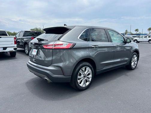 Gray Metallic 2023 Ford Edge Titanium