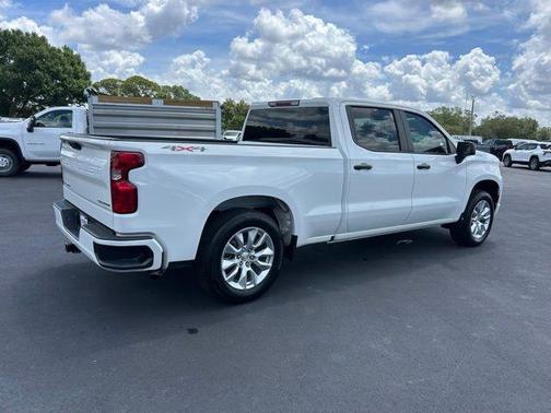 Summit White 2024 Chevrolet Silverado 1500 Custom