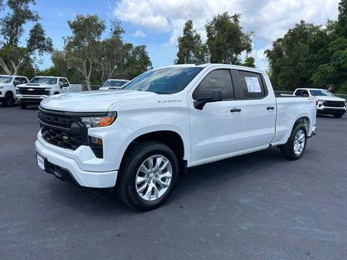 Summit White 2024 Chevrolet Silverado 1500 Custom