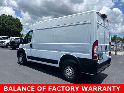 Bright White Clearcoat 2024 RAM ProMaster 2500 Tradesman