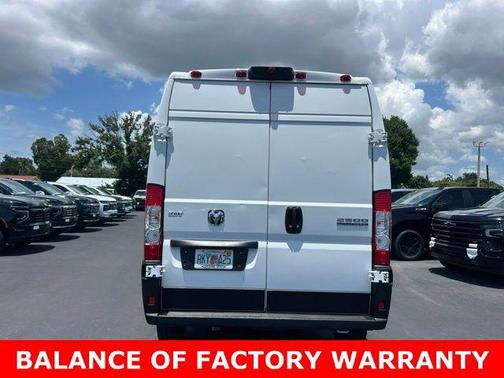 Bright White Clearcoat 2024 RAM ProMaster 2500 Tradesman