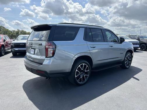 2023 Chevrolet Tahoe 4WD RST