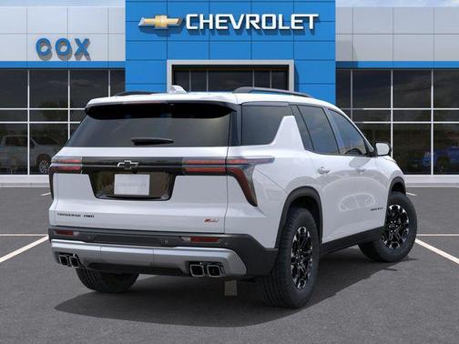 Polar White Tricoat 2027 Chevrolet Traverse AWD Z71
