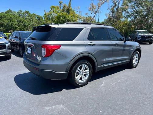 Gray Metallic 2022 Ford Explorer XLT