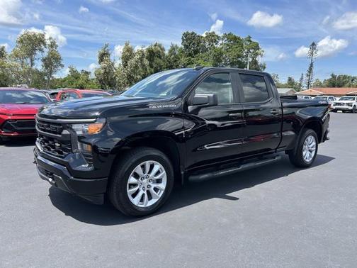 2022 Chevrolet Silverado 1500 Custom