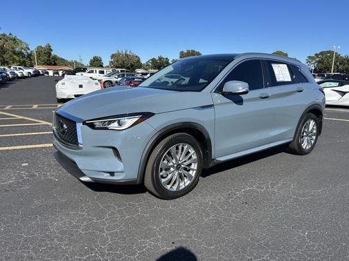 2023 INFINITI QX50 LUXE