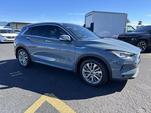 2023 INFINITI QX50 LUXE