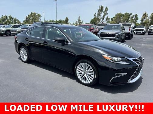 2017 Lexus ES 350 Base