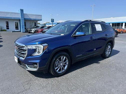 2023 GMC Terrain SLT