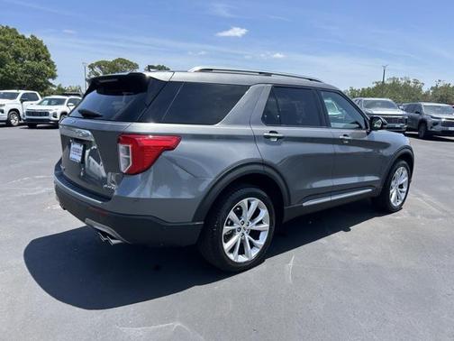 2023 Ford Explorer Platinum