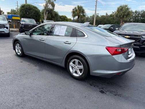 Sterling Gray Metallic 2024 Chevrolet Malibu FWD 1LT