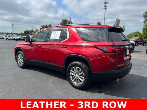 Radiant Red Tintcoat 2023 Chevrolet Traverse LT Leather