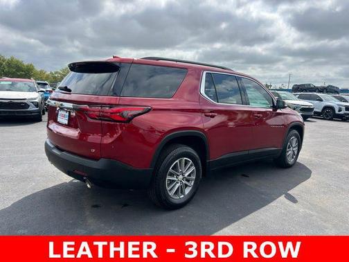 Radiant Red Tintcoat 2023 Chevrolet Traverse LT Leather