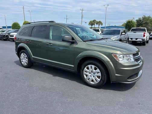 Olive Green Pearlcoat 2018 Dodge Journey SE