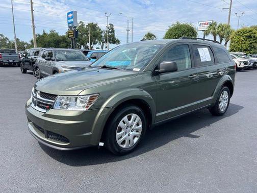 Olive Green Pearlcoat 2018 Dodge Journey SE