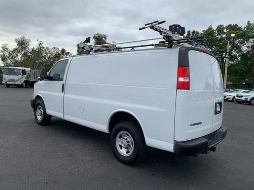 Photo 4 of 28 of 2022 Chevrolet Express 2500 Work Van