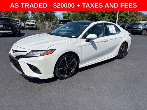 Pearl 2018 Toyota Camry XSE