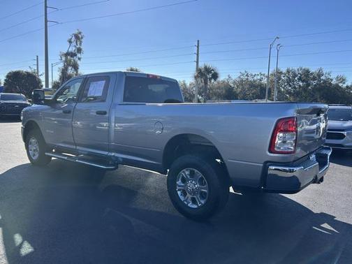 2024 RAM 3500 Big Horn Crew Cab 4x4 8' Box