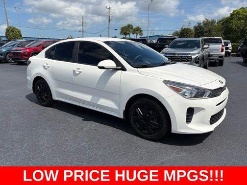 Clear White 2019 Kia Rio S