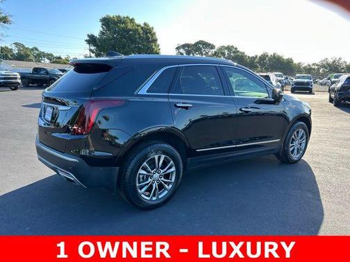 Stellar Black Metallic 2023 Cadillac XT5 Premium Luxury
