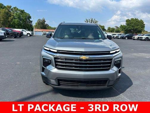 Sterling Gray Metallic 2025 Chevrolet Traverse LT
