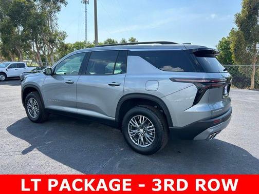 Sterling Gray Metallic 2025 Chevrolet Traverse LT