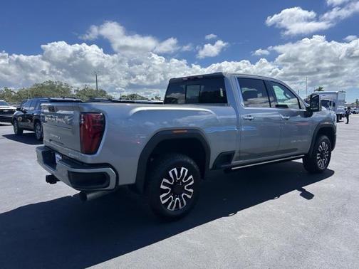 2025 GMC Sierra 2500 Denali Ultimate