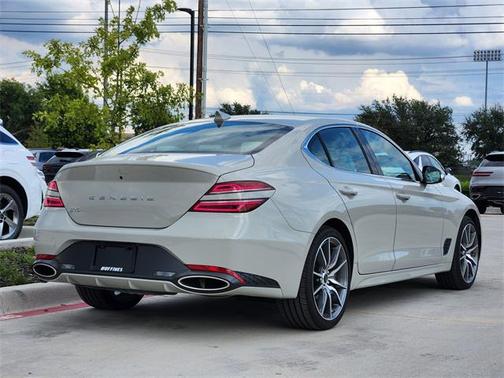 2025 Genesis G70 2.5T RWD