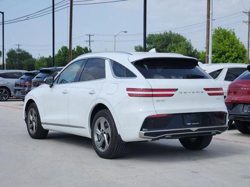 White 2026 Genesis GV70 2.5T
