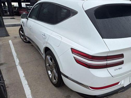White 2024 Genesis GV80 3.5T