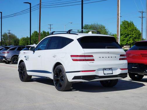 Uyuni White 2026 Genesis GV80 3.5T