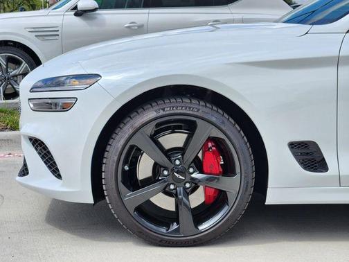 Alta White 2026 Genesis G70 3.3T RWD Sport Prestige
