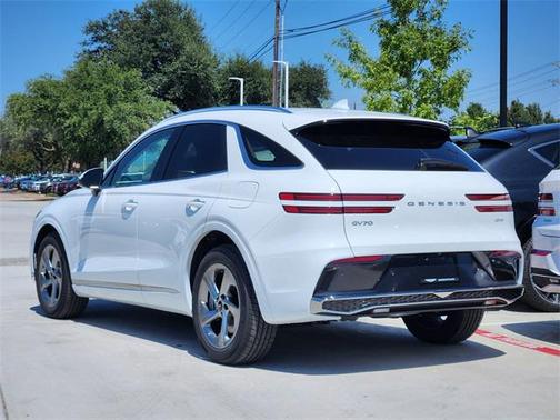 2026 Genesis GV70 2.5T