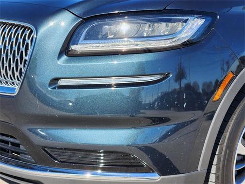 2022 Lincoln Nautilus Standard