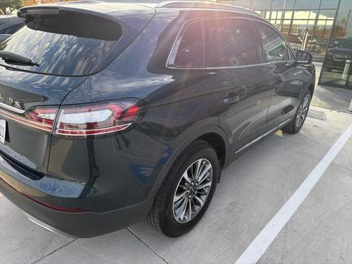 2022 Lincoln Nautilus Standard