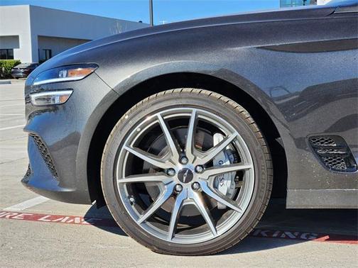 2025 Genesis G70 2.5T RWD