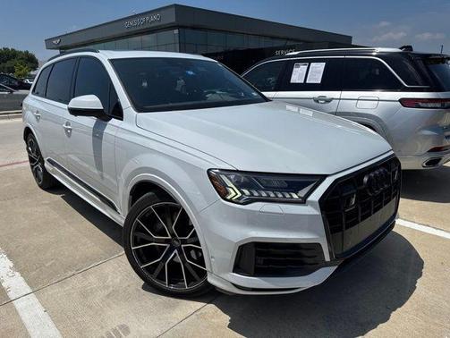 Glacier White 2022 Audi Q7 55 Prestige