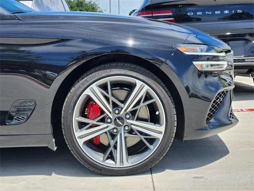 2024 Genesis G70 2.5T RWD