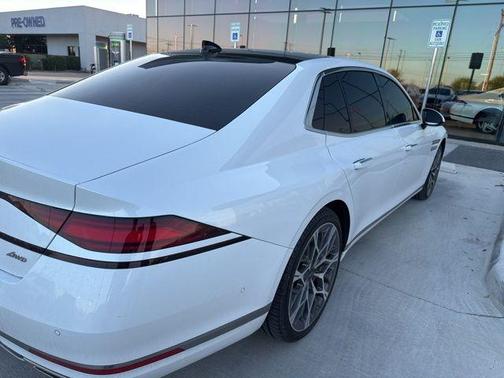 White 2023 Genesis G90 3.5T e-SC AWD