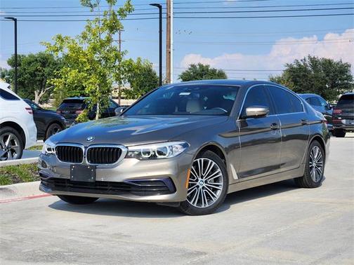 2019 BMW 530 530i