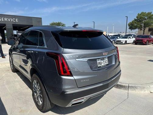 Steel Metallic 2022 Cadillac XT5 Premium Luxury