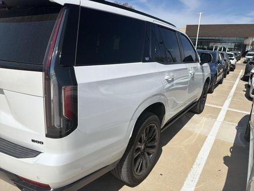 2023 Cadillac Escalade Sport