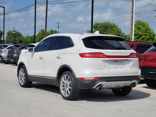 White Platinum Clearcoat Metallic 2019 Lincoln MKC Reserve