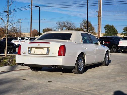2005 Cadillac DeVille DHS