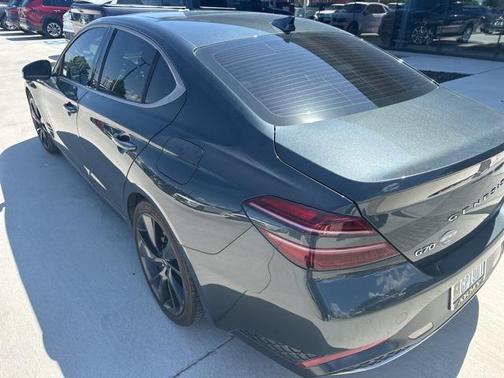 2023 Genesis G70 2.0T RWD