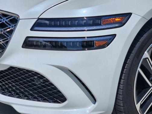 White 2025 Genesis G80 2.5T Advanced AWD