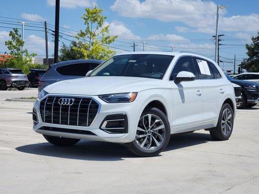 Glacier White 2021 Audi Q5 45 Premium