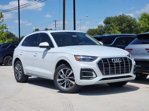 Glacier White 2021 Audi Q5 45 Premium